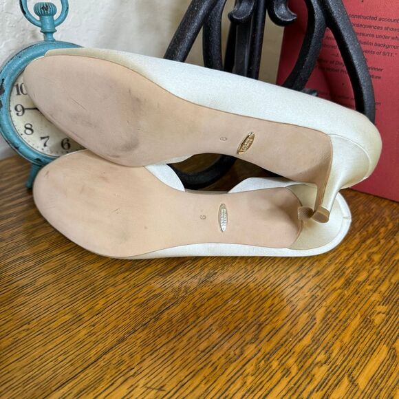 Badgley Mischka Macie Ivory Satin Embellished D’Orsay Peep Toe Shoes Sz9 Wedding - Picture 9 of 14
